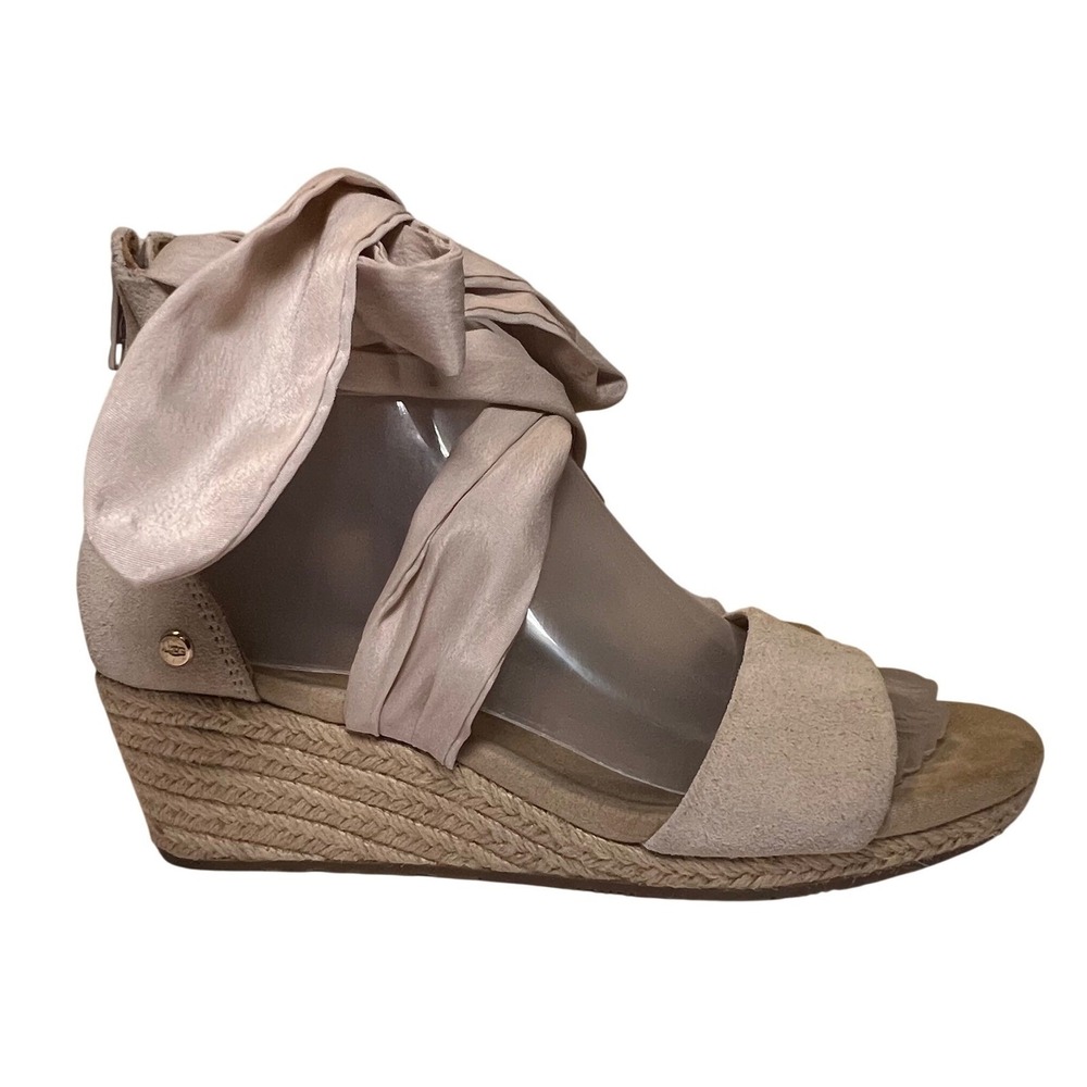 UGG Trina Wedge Sandals Women 7 Sand Suede & Ribbon Tie Espadrille Back Zip